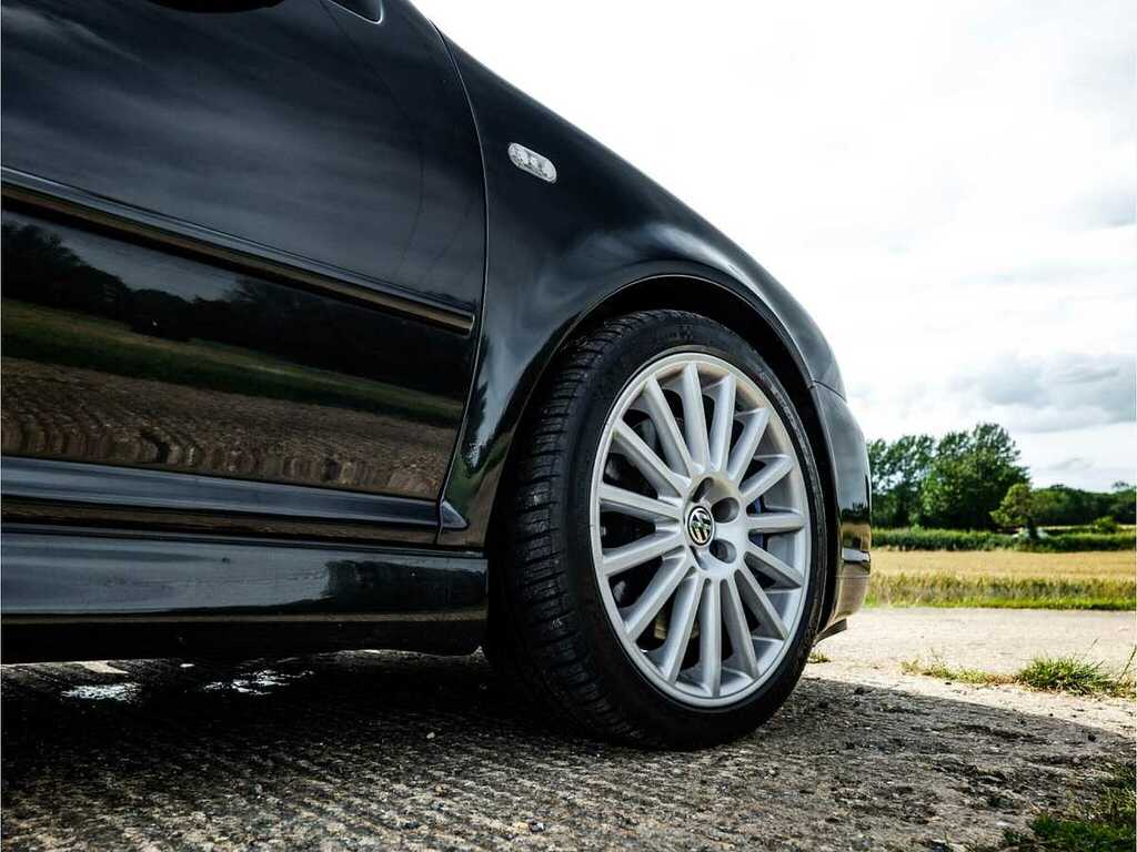 Volkswagen Golf R32 4-Motion Black #14