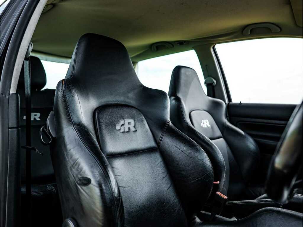 Volkswagen Golf R32 4-Motion Black #31