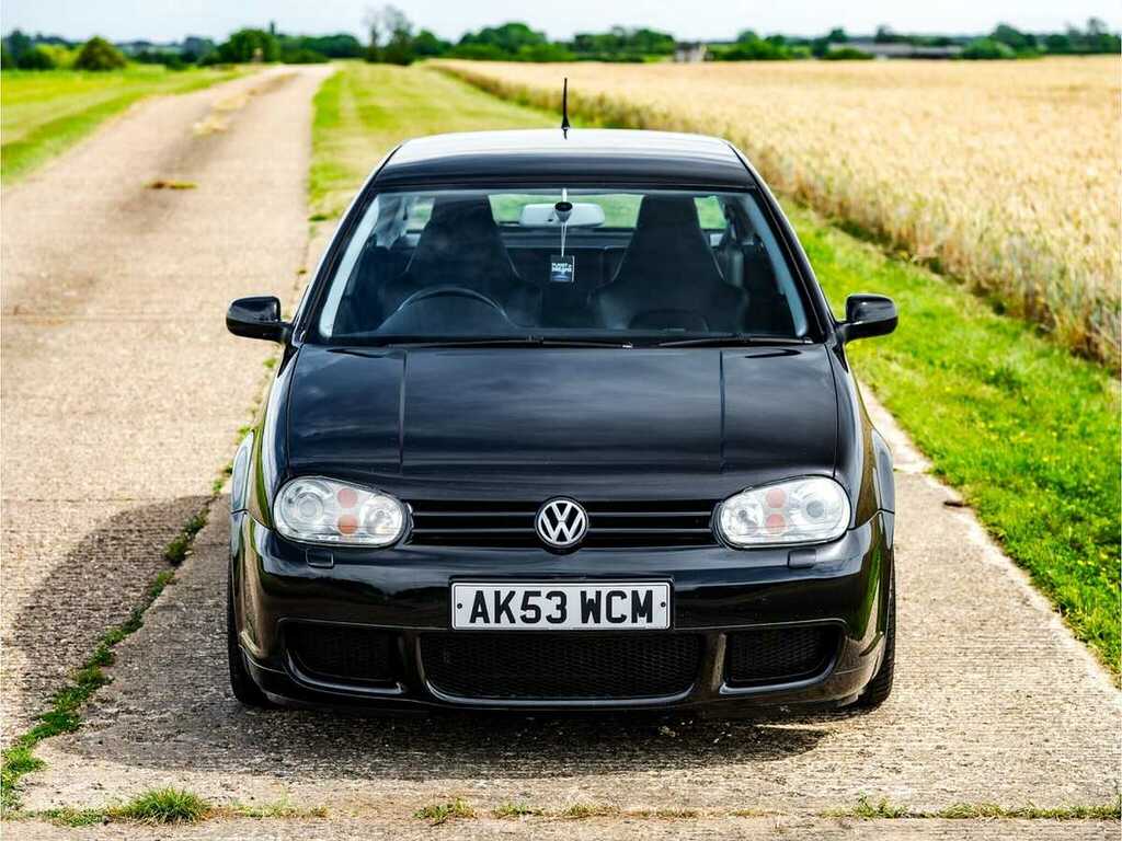 Volkswagen Golf R32 4-Motion Black #3