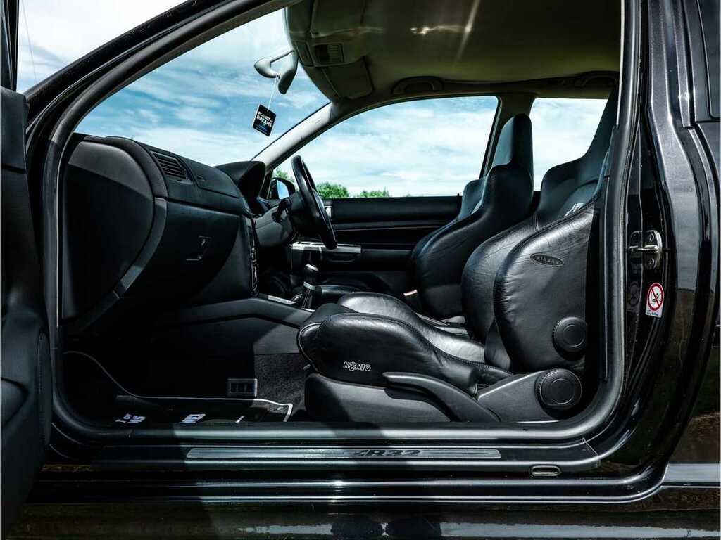 Volkswagen Golf R32 4-Motion Black #24