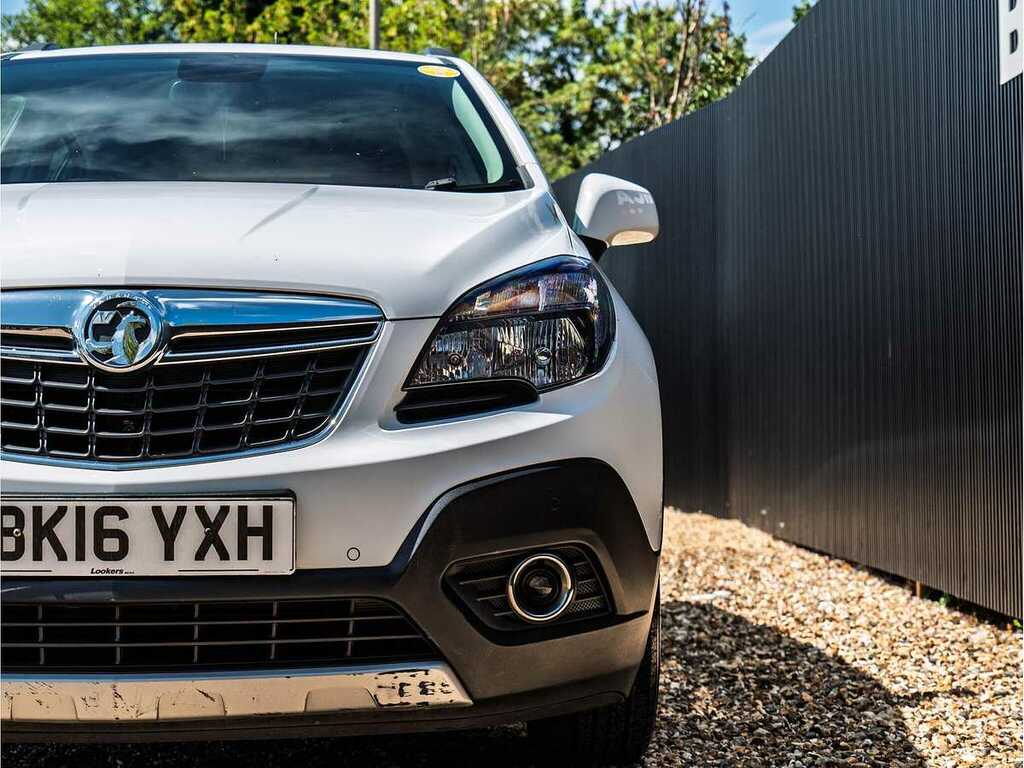 Vauxhall Mokka Exclusiv Turbo S S BK16YXH White #4