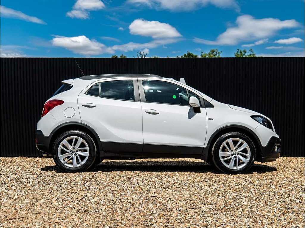 Vauxhall Mokka Exclusiv Turbo S S BK16YXH White #6