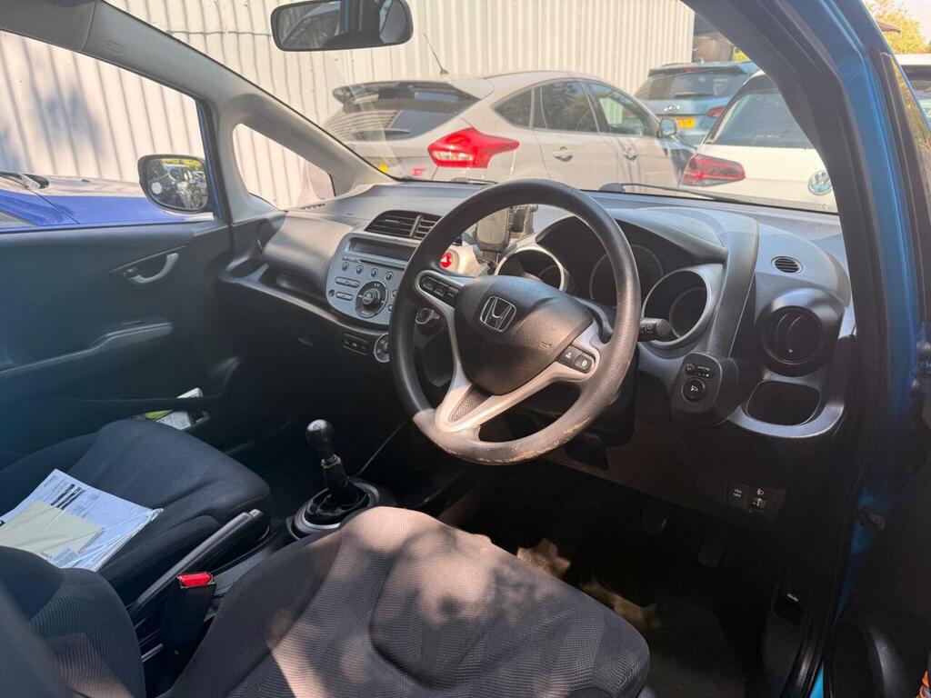 Honda Jazz I-vtec Es OY60WVS Blue #3