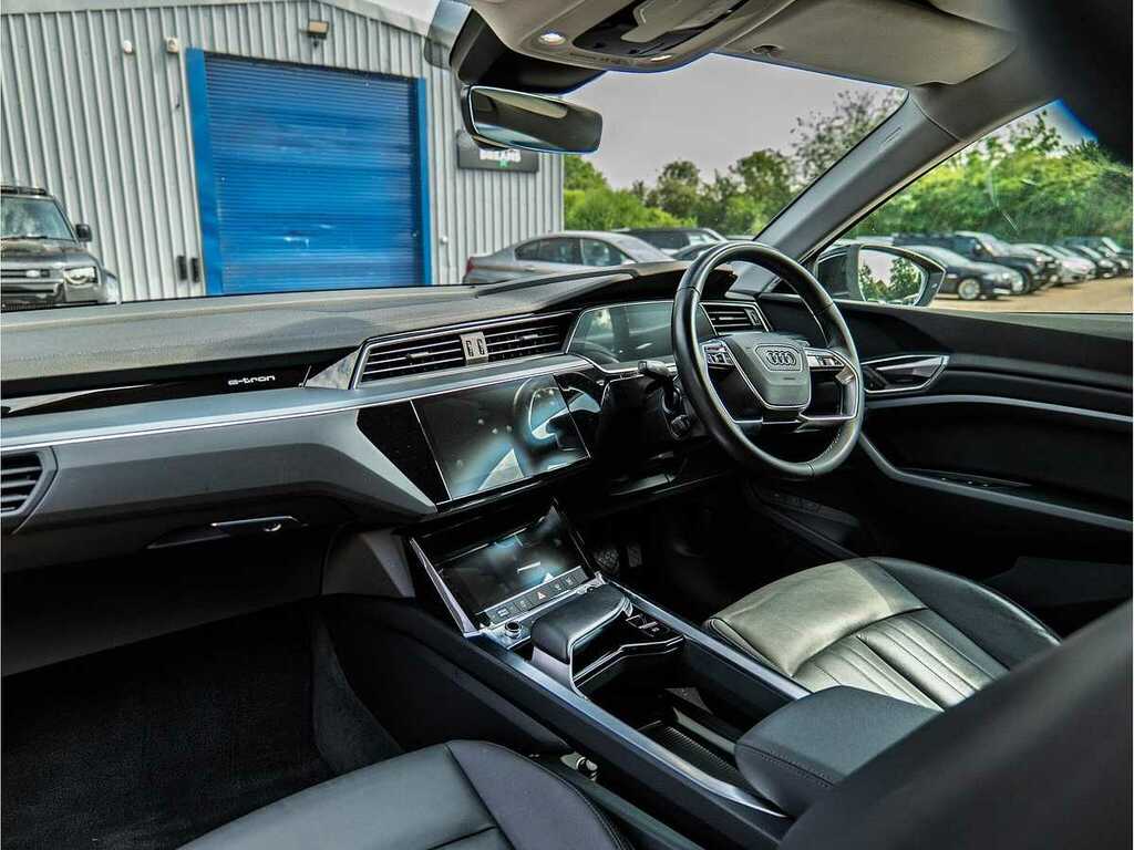 Audi E-tron Technik 50 Quattro 230,00 Kw Silver #27