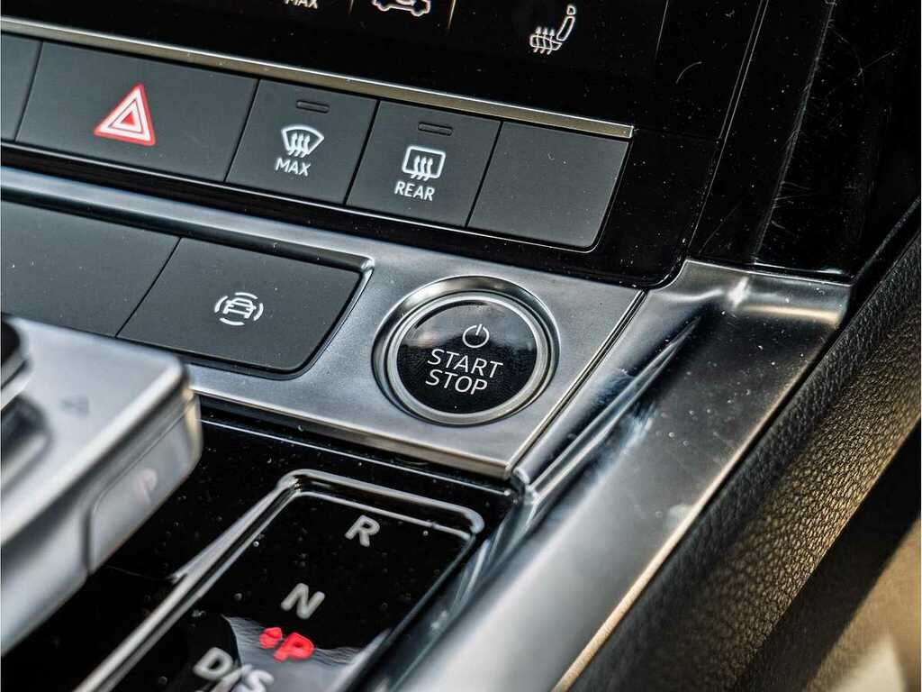 Audi E-tron Technik 50 Quattro 230,00 Kw Silver #41