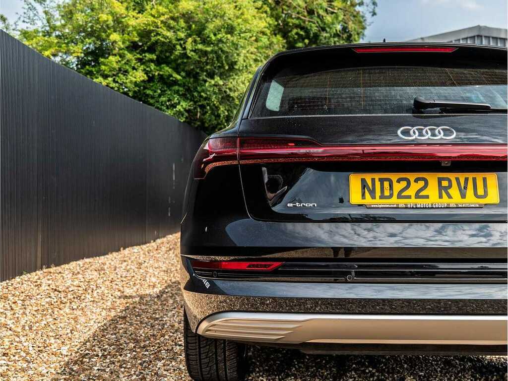 Audi E-tron Technik 50 Quattro 230,00 Kw Silver #15