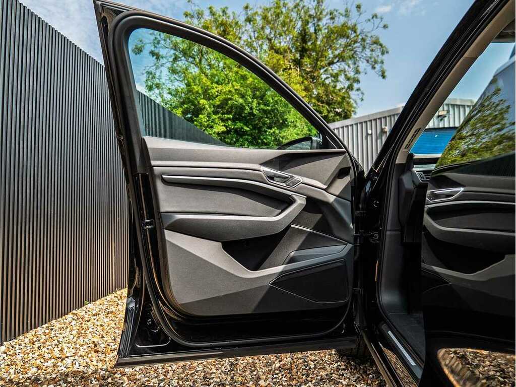 Audi E-tron Technik 50 Quattro 230,00 Kw Silver #22