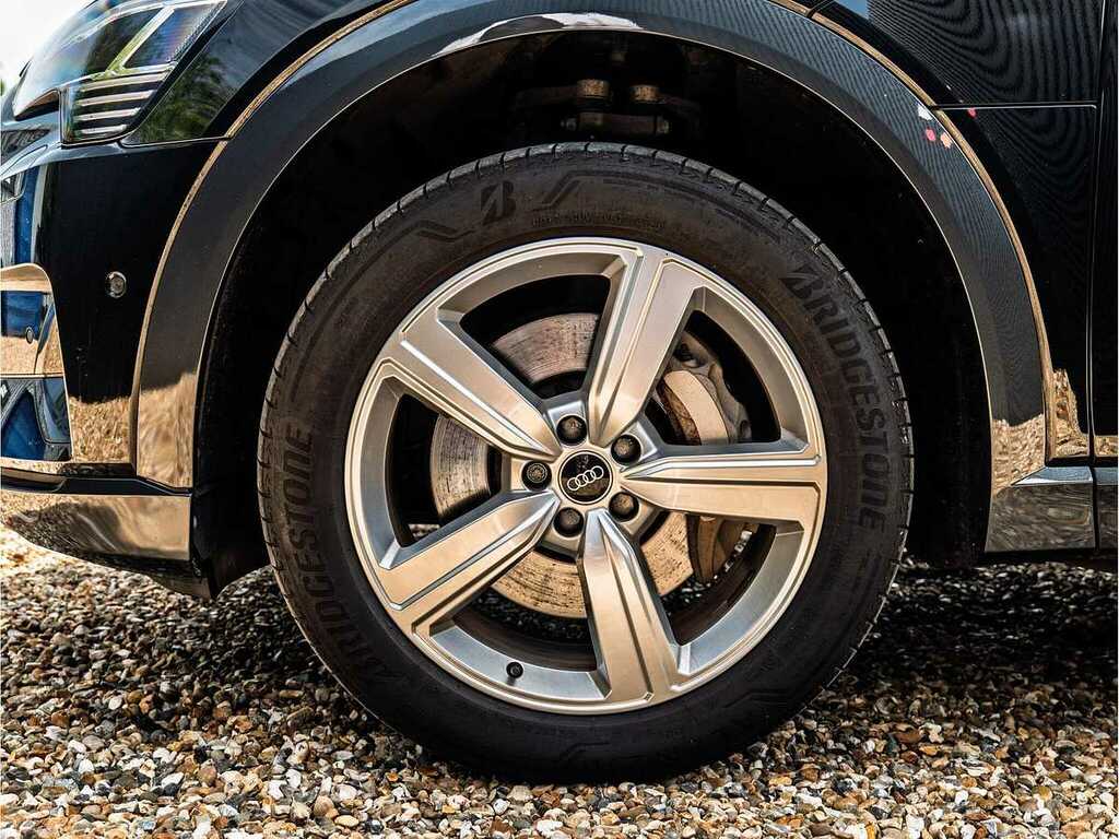 Audi E-tron Technik 50 Quattro 230,00 Kw Silver #19