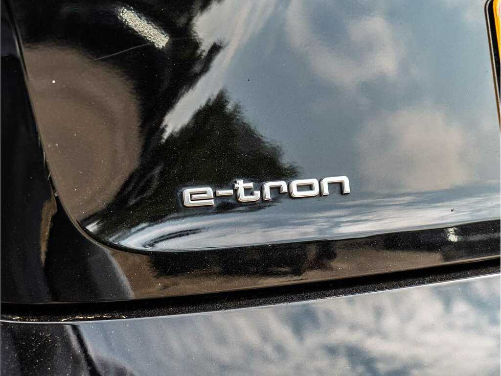 Audi E-tron Technik 50 Quattro 230,00 Kw Silver #14