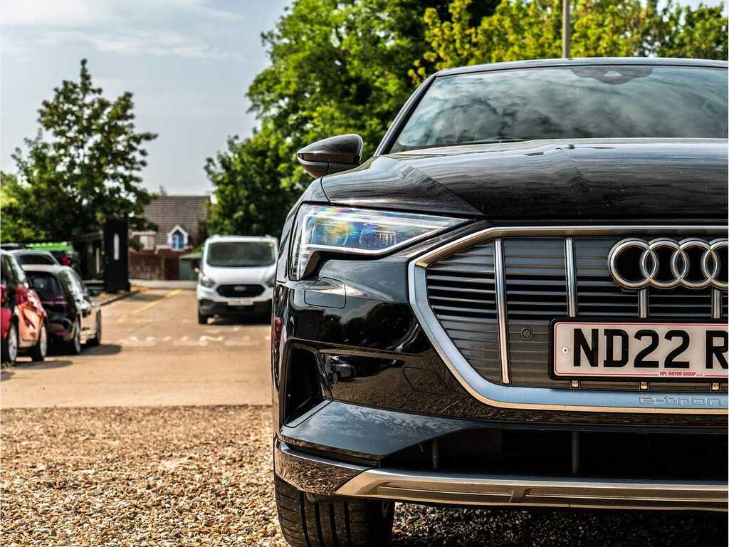 Audi E-tron Technik 55 Quattro Black #3