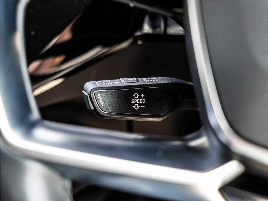 Audi E-tron Technik 50 Quattro 230,00 Kw Silver #49