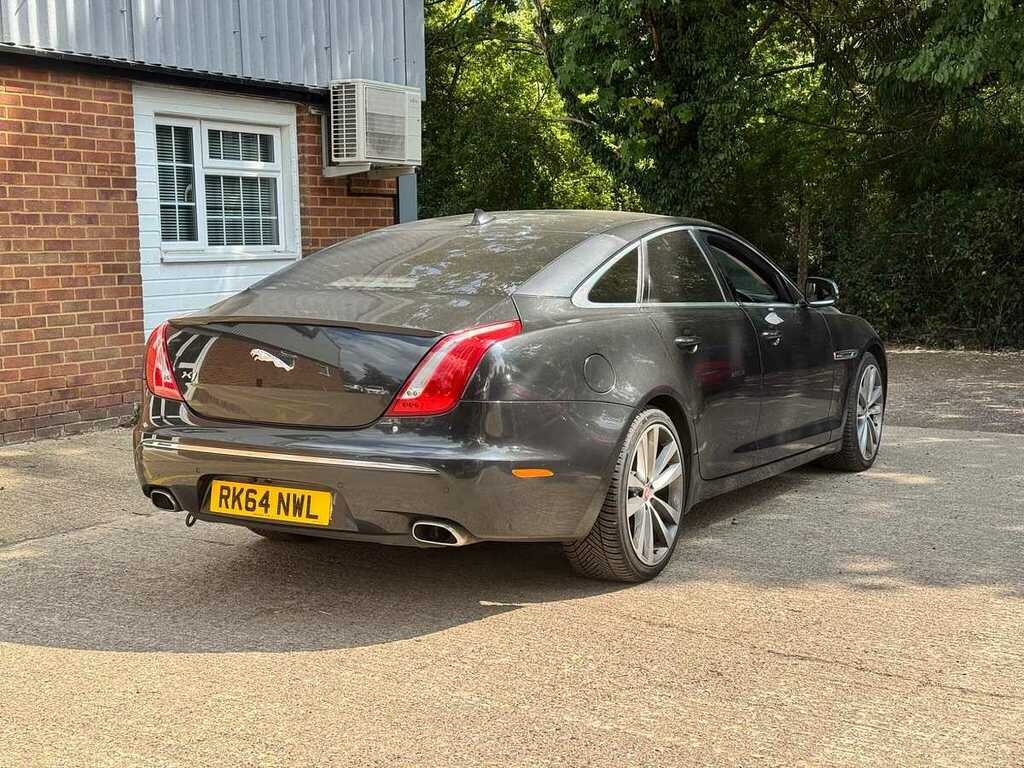 Jaguar XJ Portfolio Grey #5
