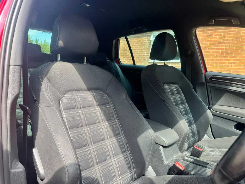 Volkswagen Golf Gtd Red #6