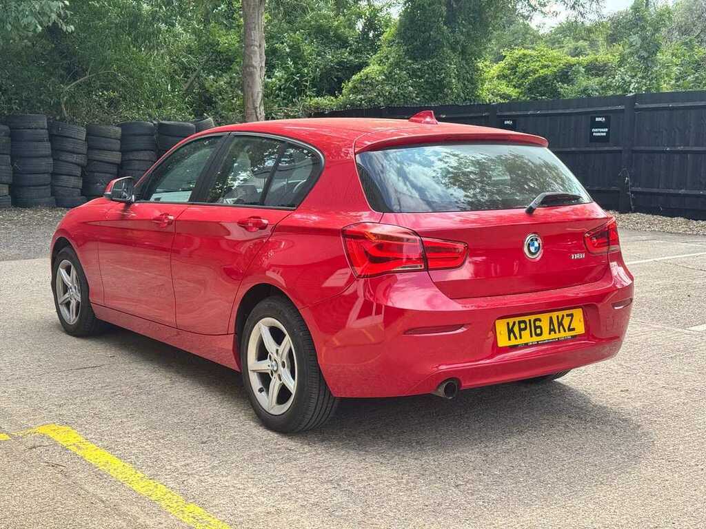 BMW 1 Series Se Red #5