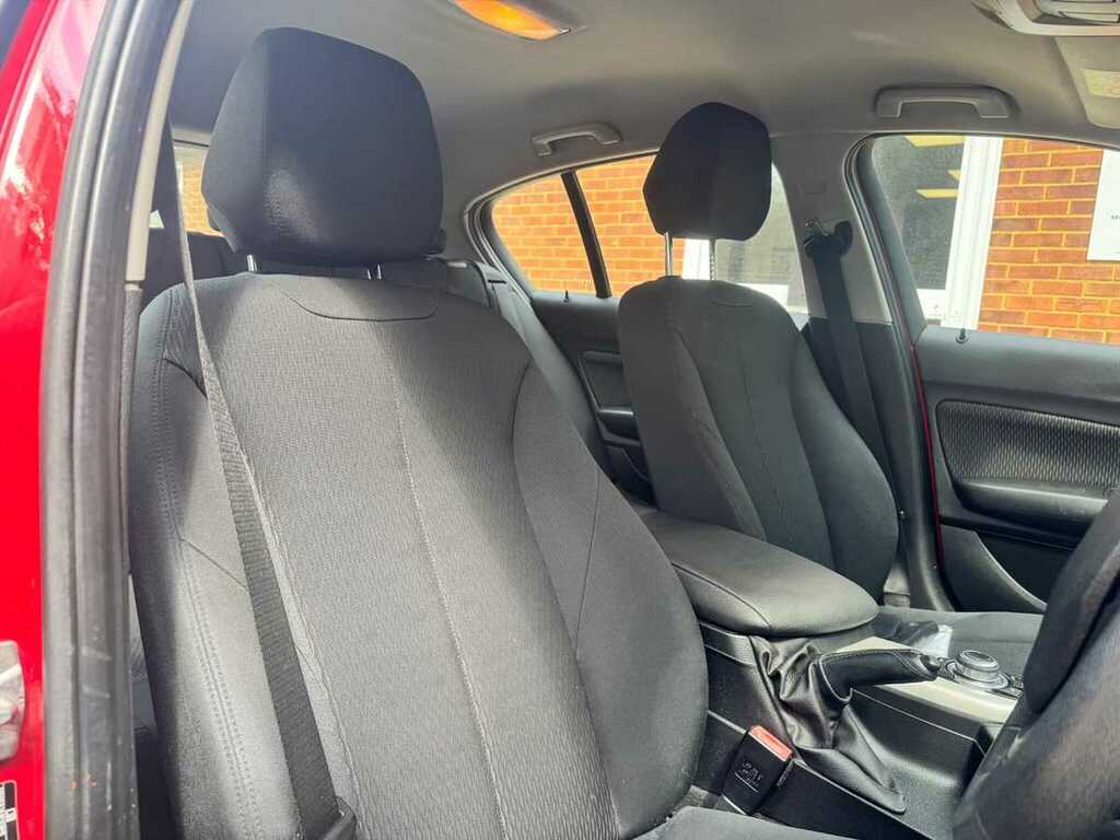 BMW 1 Series Se Red #6