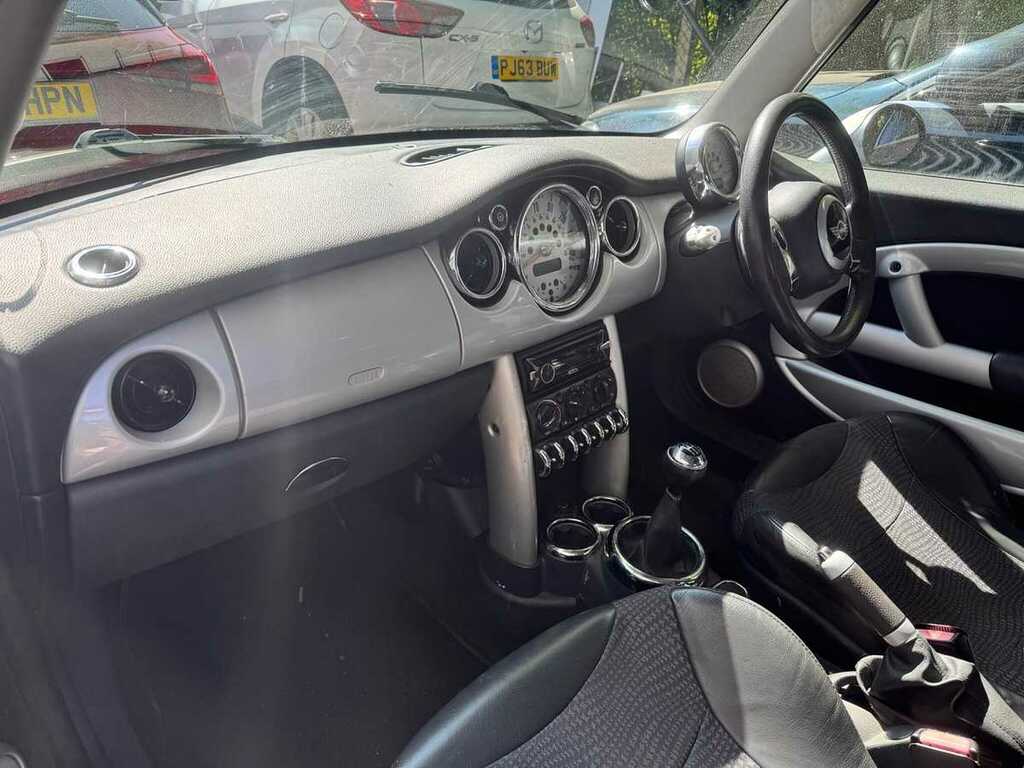 Mini Hatch 1.6 Cooper Hatchback Red #3