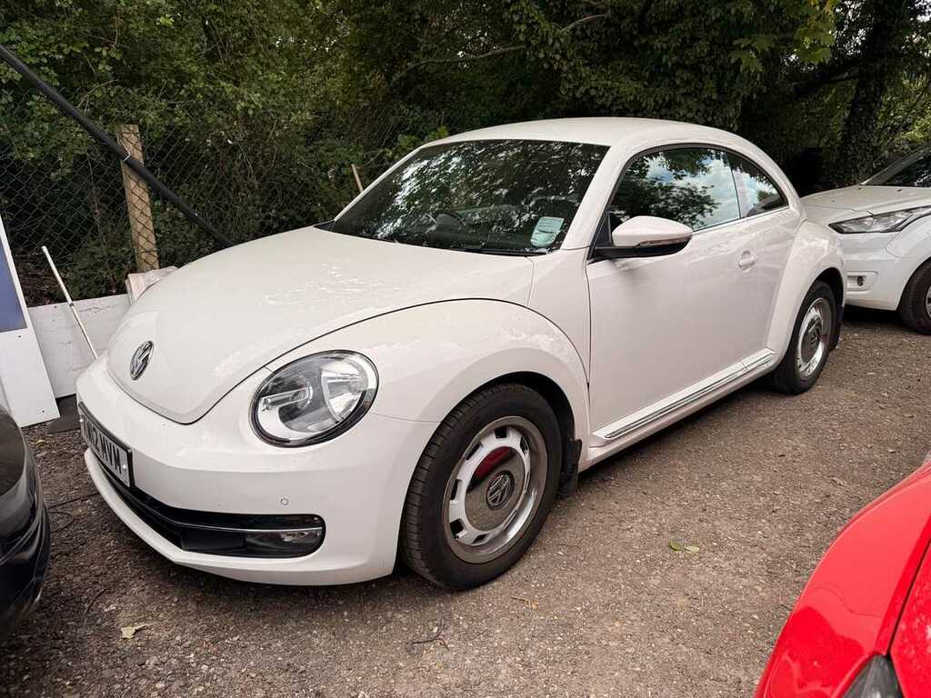 Volkswagen Beetle Design White