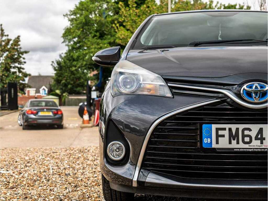 Toyota Yaris Hybrid Icon Cvt FM64XFY Grey #3