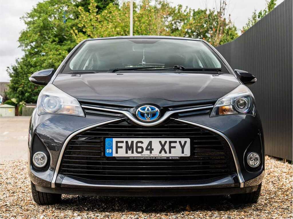 Toyota Yaris Hybrid Icon Cvt FM64XFY Grey #2