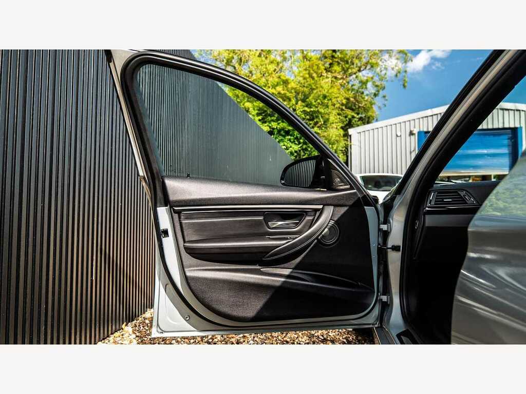 BMW M3 Saloon 3.0 M3 Saloon - Individual Paint - Nice Spe Black #36