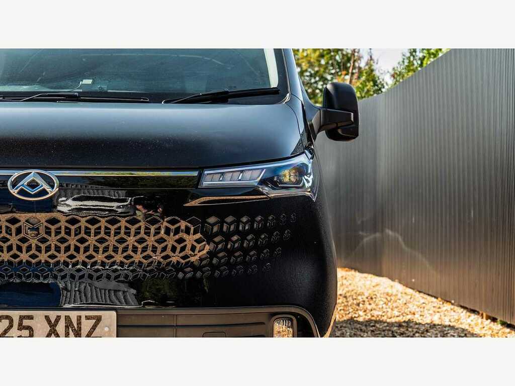 Maxus Deliver 7 Mpv Black #4