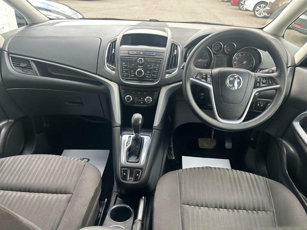 Vauxhall Zafira Tourer Tourer 2.0 Se Cdti 128 Bhp White #8