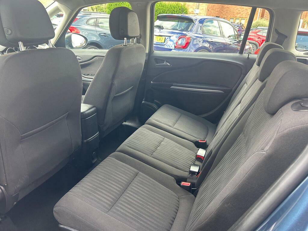 Vauxhall Zafira Tourer Tourer 2.0 Se Cdti 128 Bhp White #11