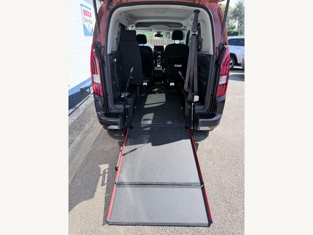 Peugeot Rifter 1.5 Bluehdi 100 Gt Line 7 Seats Grey #16