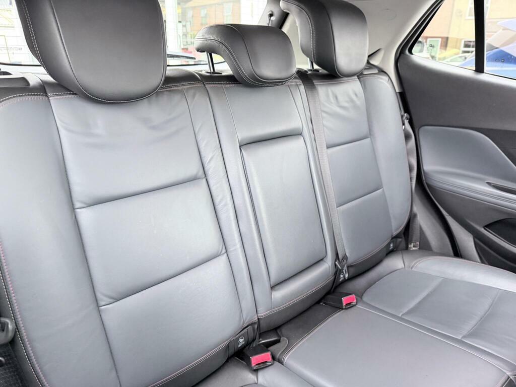 Vauxhall Mokka Exclusiv Black #9