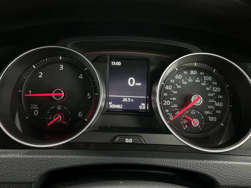 Volkswagen Golf Hatchback 2.0 Tdi Bluemotion Tech Gtd 201564 NG64AAU Red #5
