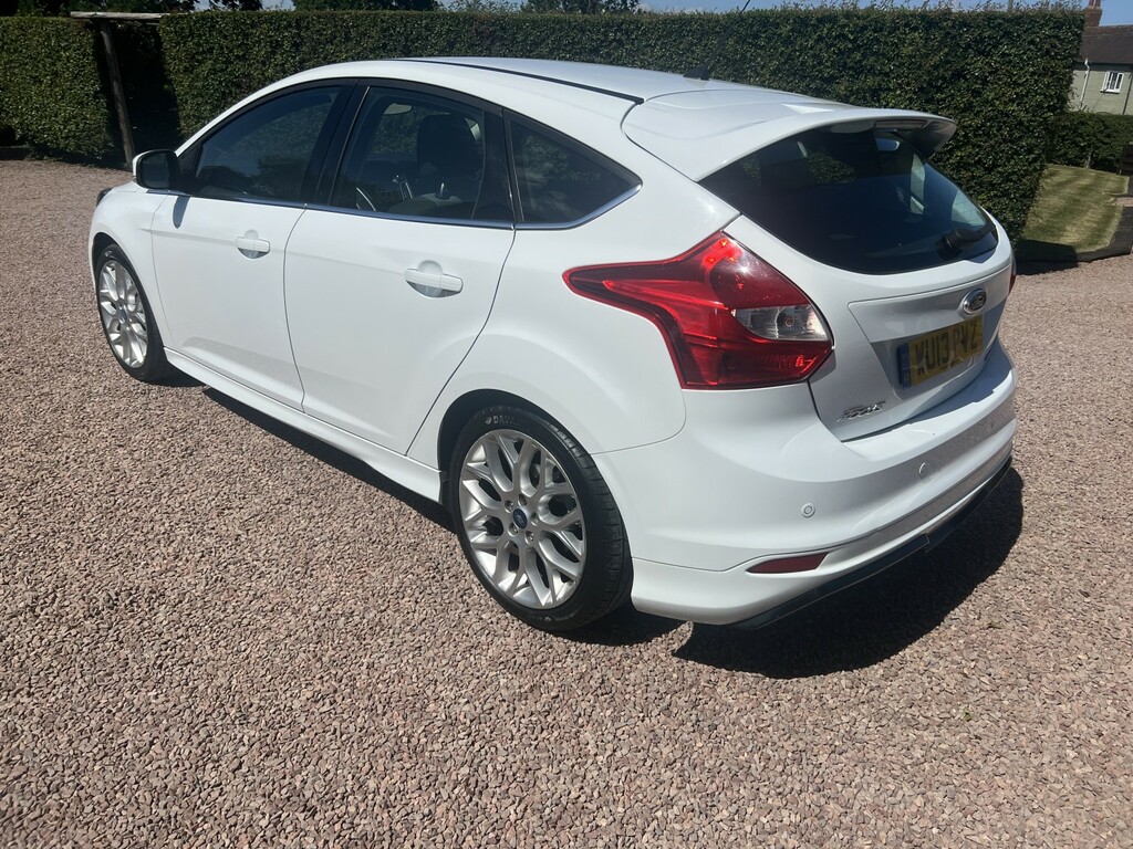 Ford Focus 1.6 Tdci Zetec S 2013 White #4