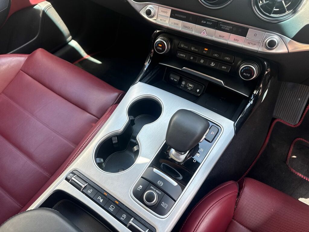 Kia Stinger 3.3 T-gdi V6 Gt S Gran Turismo White #14