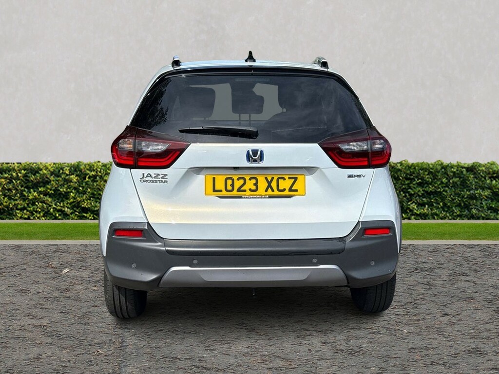Honda Jazz 1.5 I-mmd Hybrid Crosstar Advance Ecvt LO23XCZ White #4