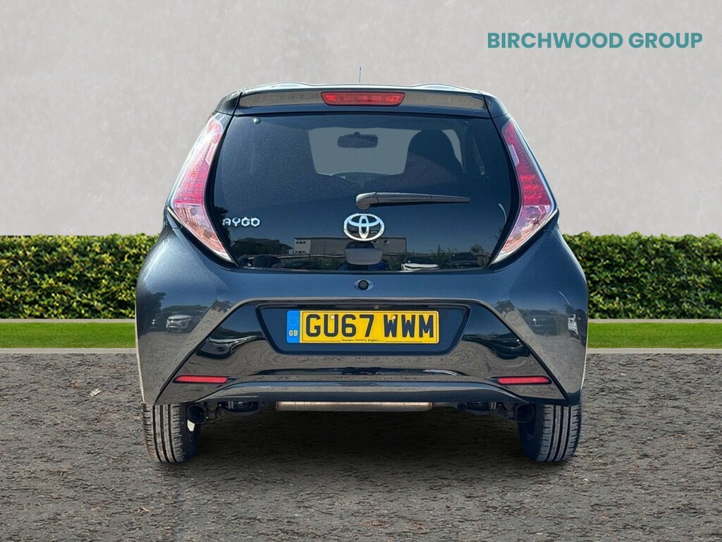 Toyota Aygo 1.0 Vvt-i X-clusiv 3 X-shift Grey #4