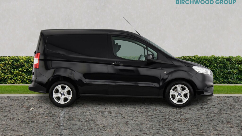 Ford Transit Courier 1.0 Ecoboost Limited Van 6 Speed Black #2