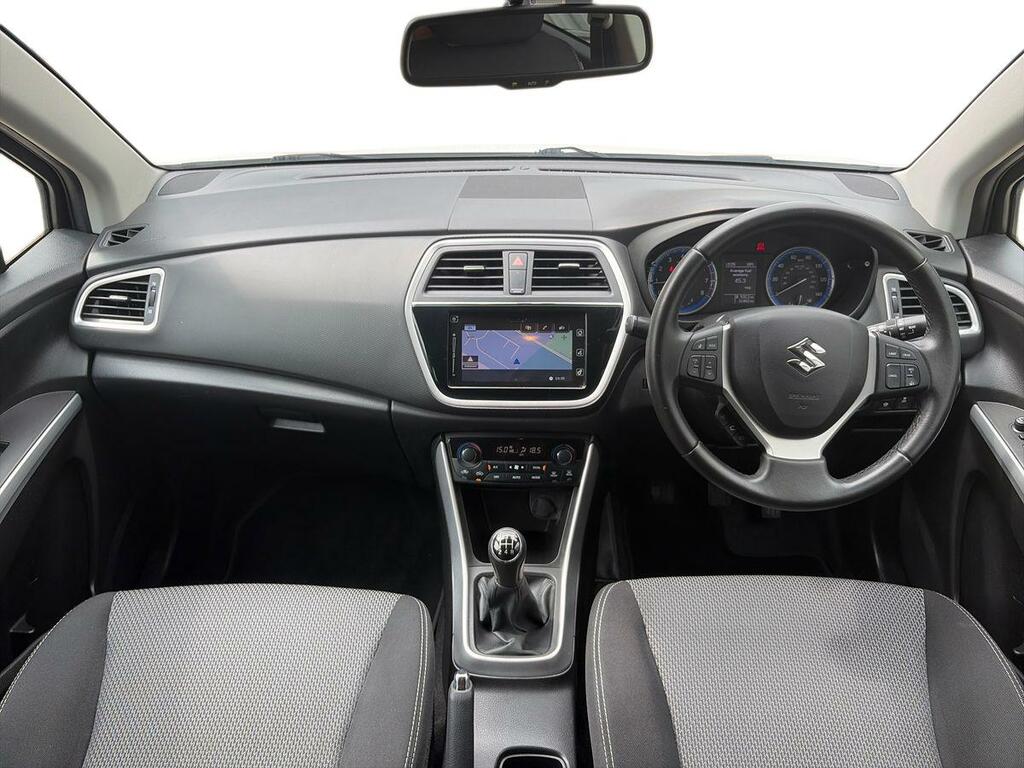 Suzuki SX4 S Cross Hatchback White #12