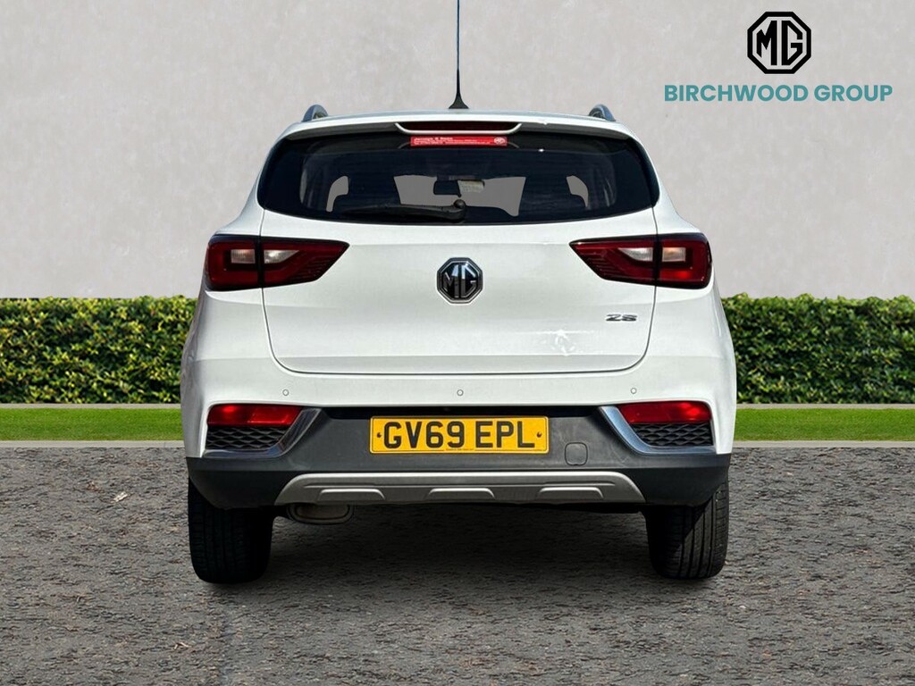 MG ZS 1.5 Vti-tech Exclusive White #4
