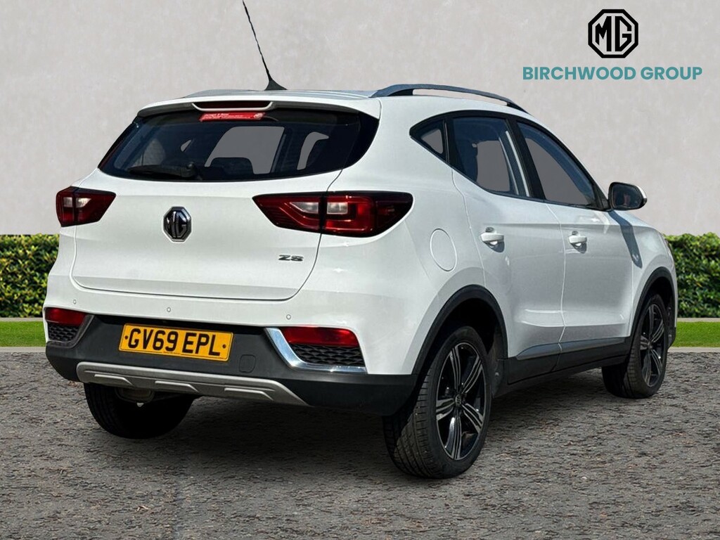 MG ZS 1.5 Vti-tech Exclusive White #3