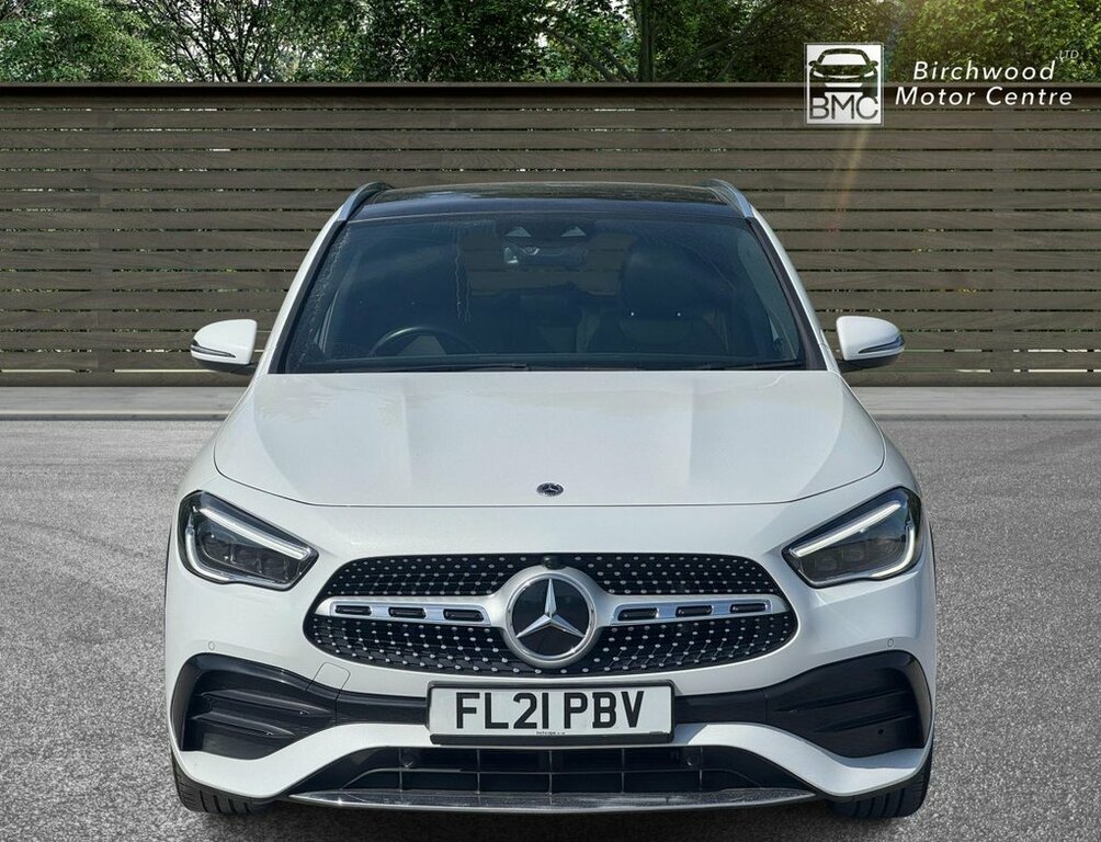 Mercedes-Benz GLA Class 1.3L Amg Line FL21PBV White #2