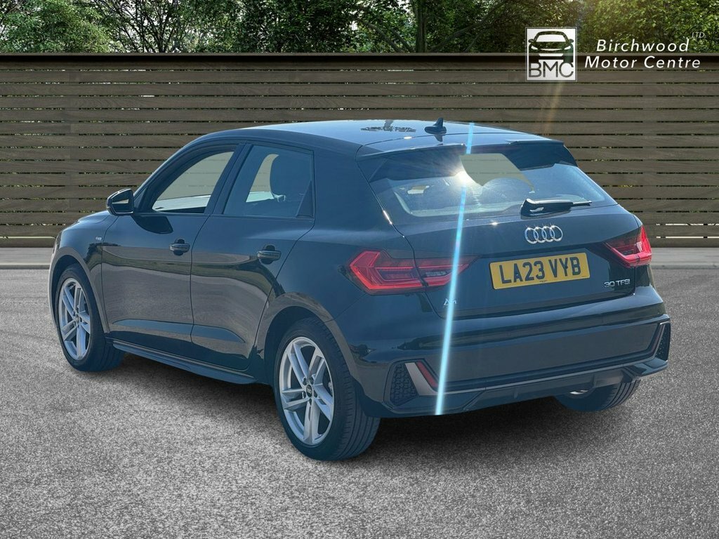 Audi A1 1L S Line LA23VYB Black #5