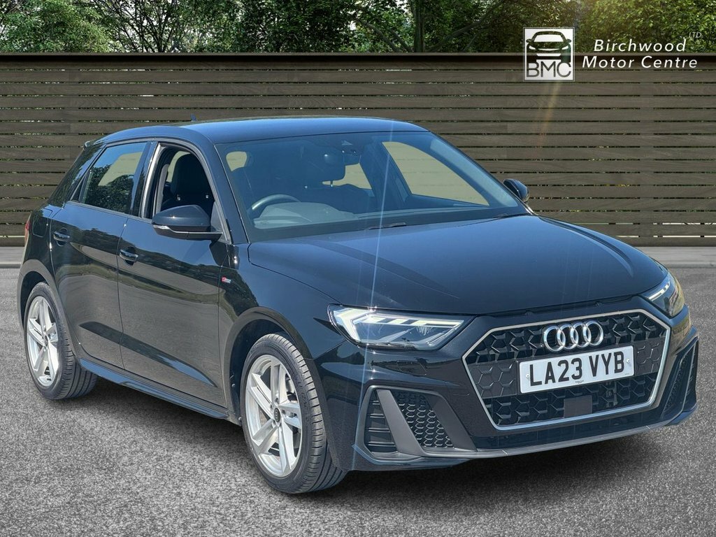 Audi A1 1L S Line Black