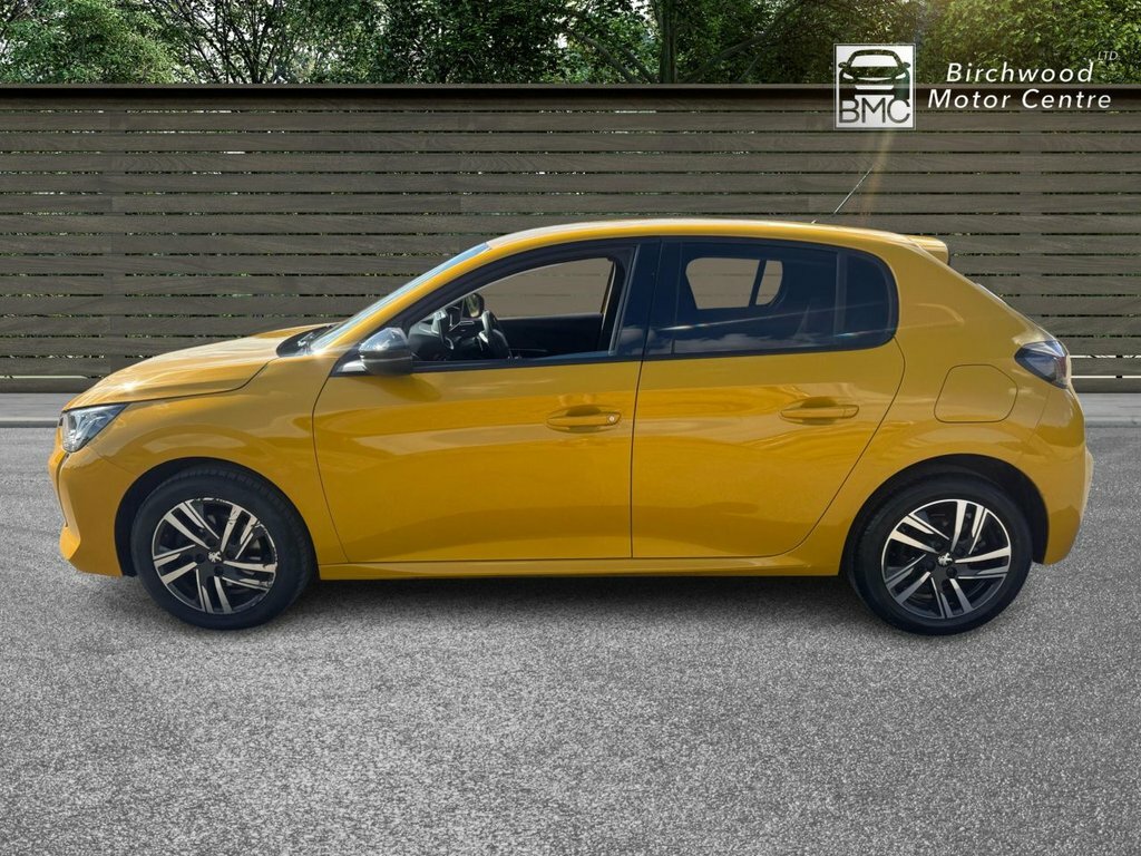 Peugeot 208 1.2L Allure Premium SH23HEJ Yellow #4