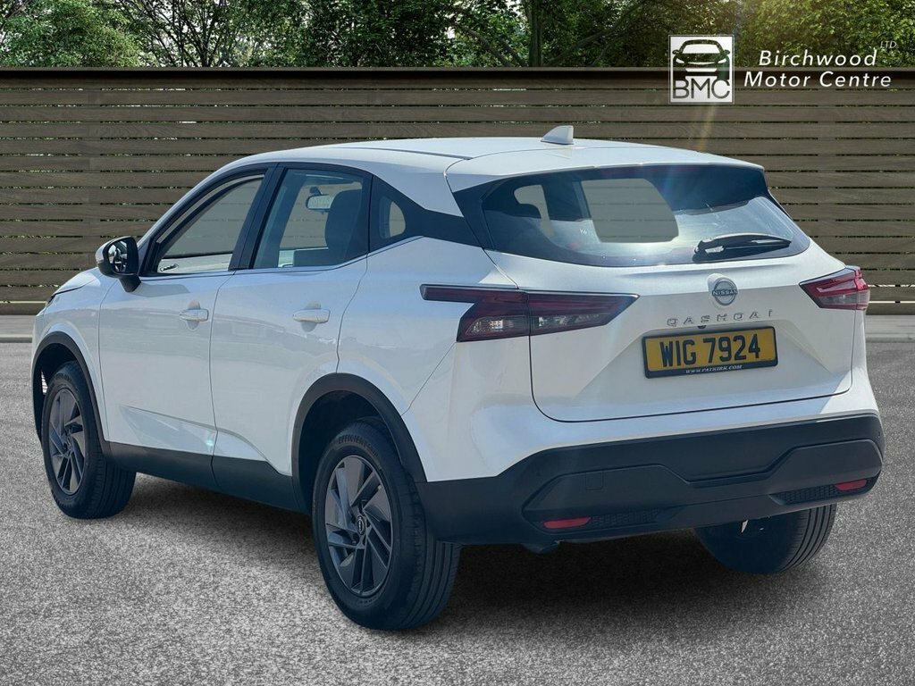 Nissan Qashqai 1.3L Acenta Premium WIG7924 White #5