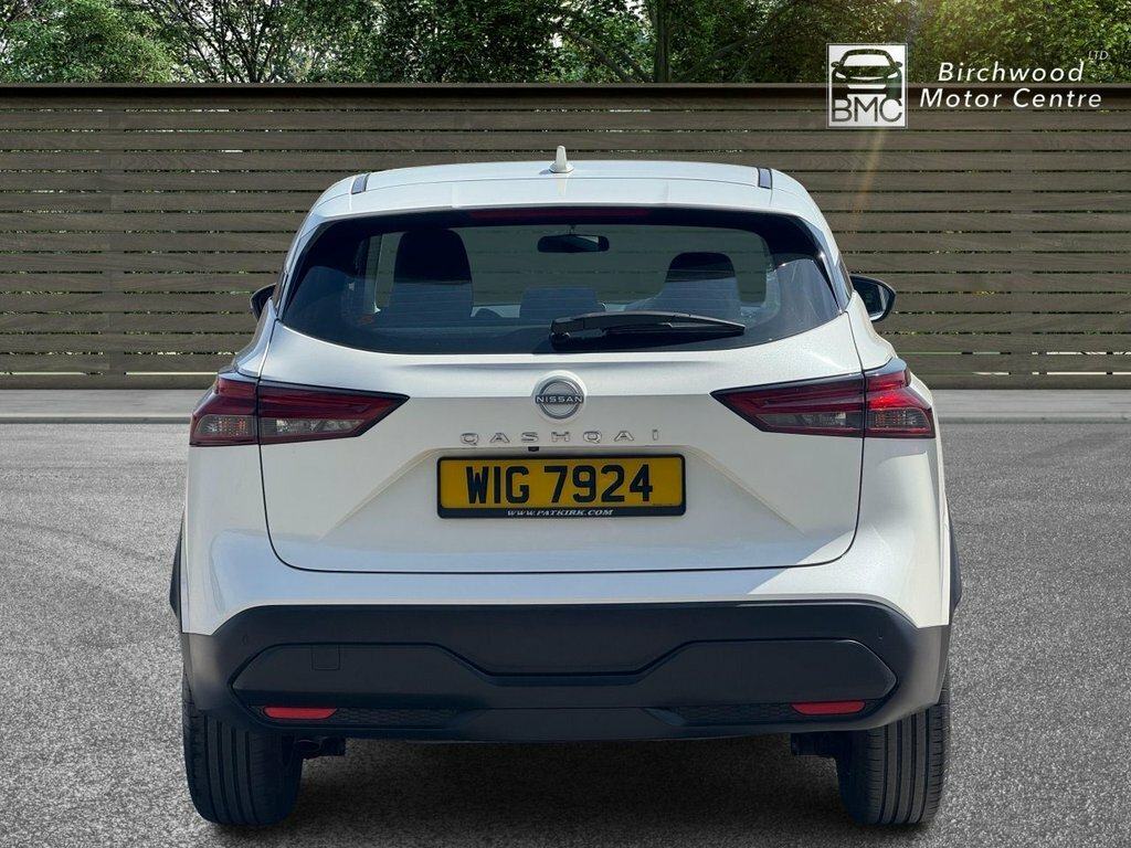 Nissan Qashqai 1.3L Acenta Premium WIG7924 White #6
