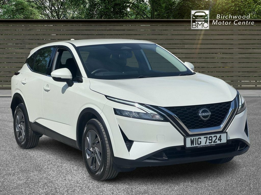 Nissan Qashqai 1.3L Acenta Premium White