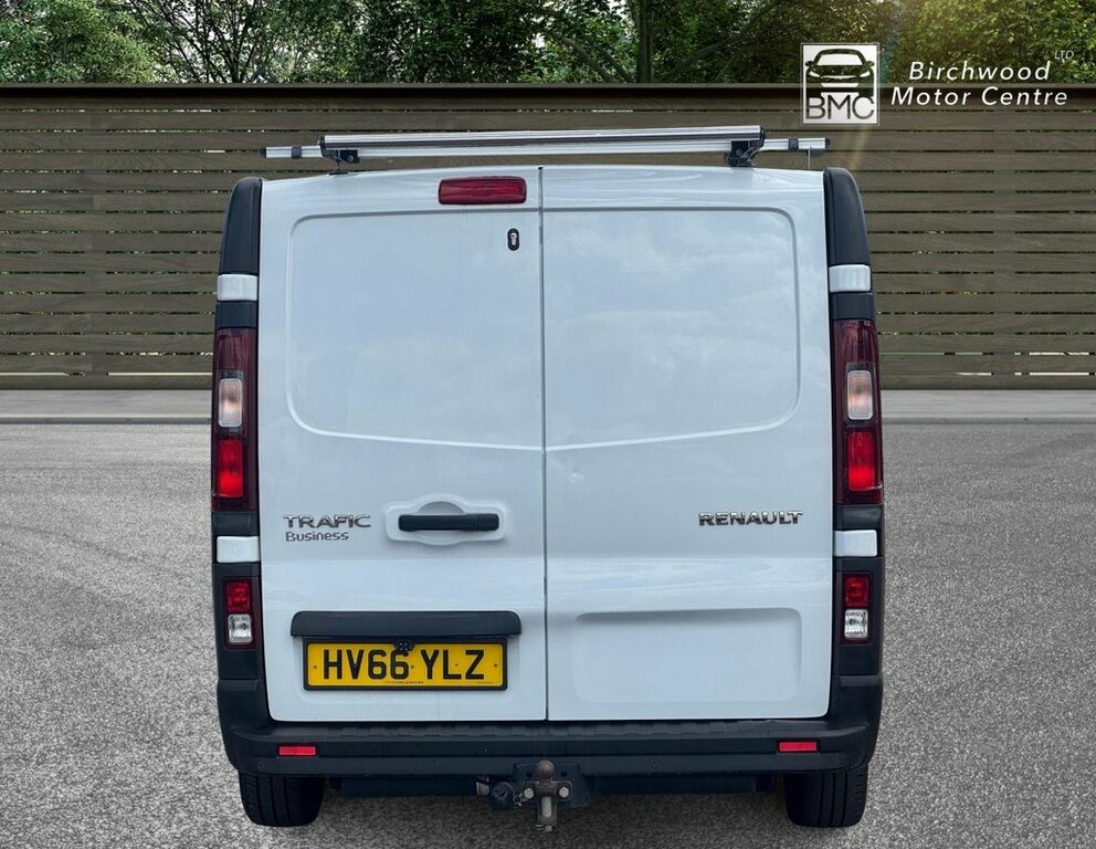 Renault Trafic Mpv HV66YLZ White #6
