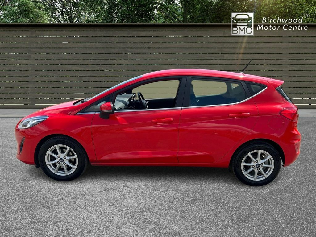 Ford Fiesta 1L Zetec RV67MDK Red #4