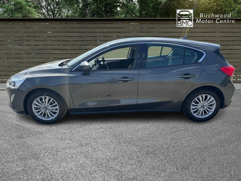 Ford Focus 1L Titanium KK19NXF Grey #4