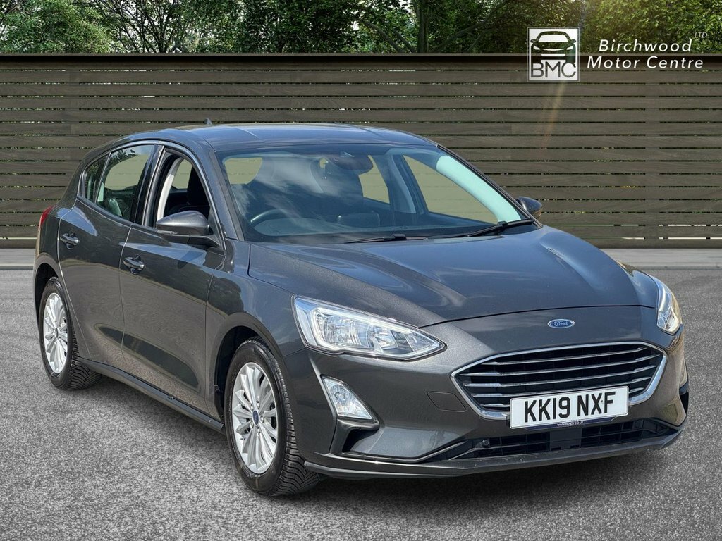 Ford Focus 1L Titanium KK19NXF Grey