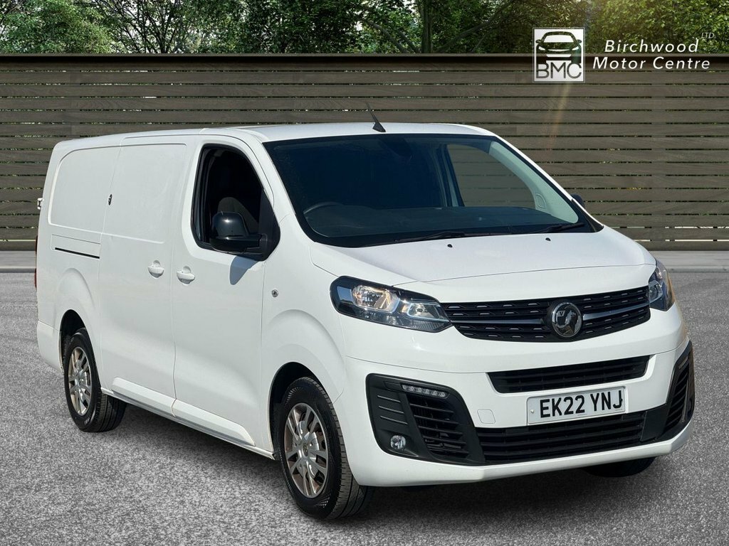 Vauxhall Vivaro 2L Sportive White